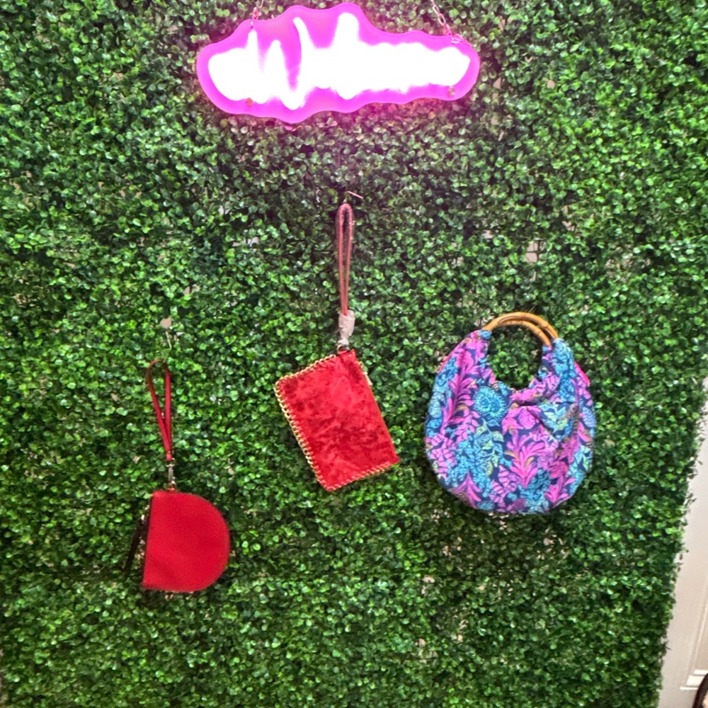 Red and Floral Handbag Set